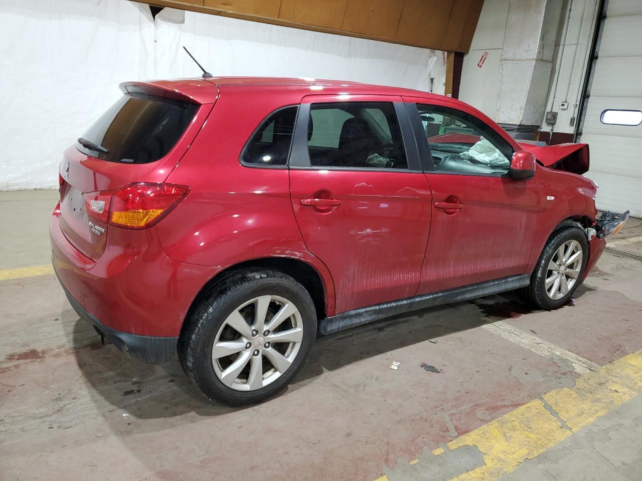 2015 MITSUBISHI OUTLANDER - Фото 3