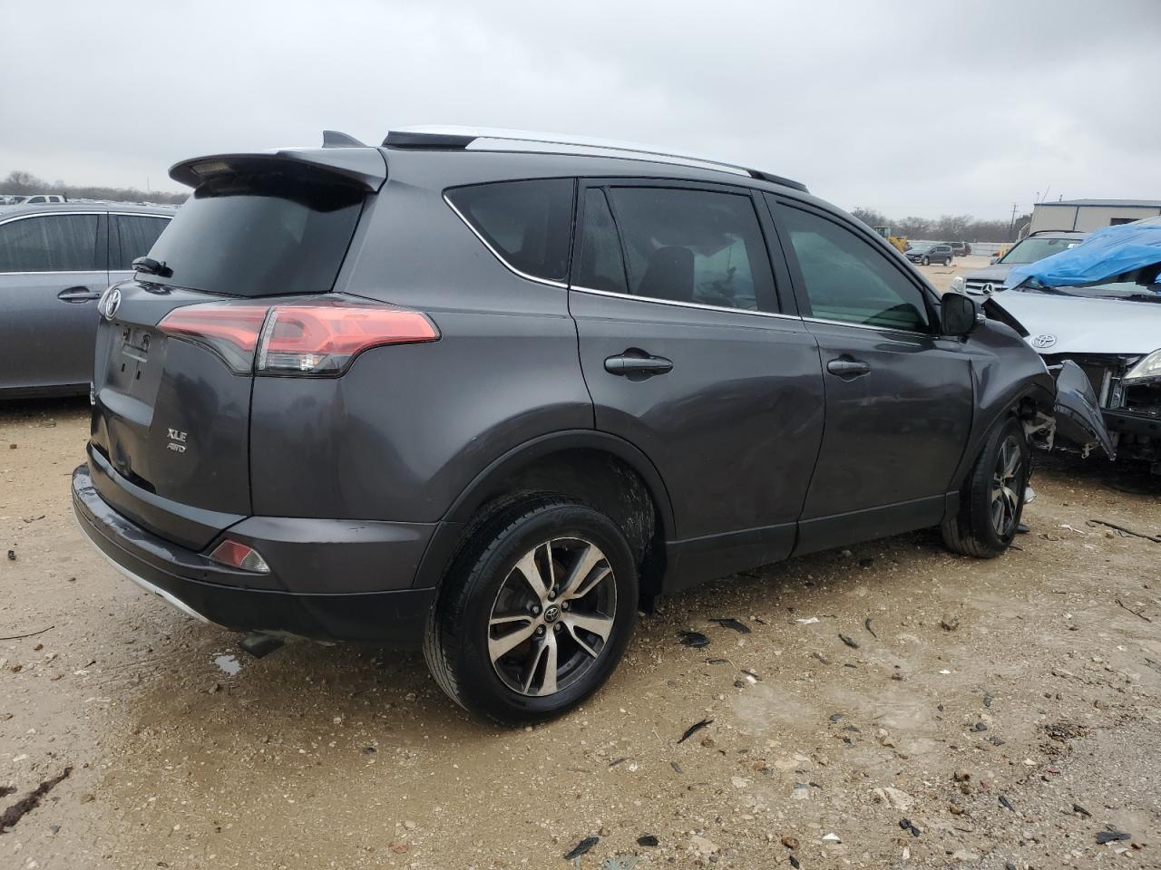 2016 TOYOTA RAV4 XLE - Фото 3