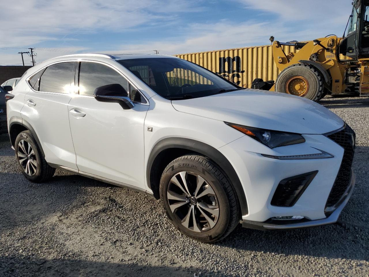 2020 LEXUS NX 300 F S - Фото 4