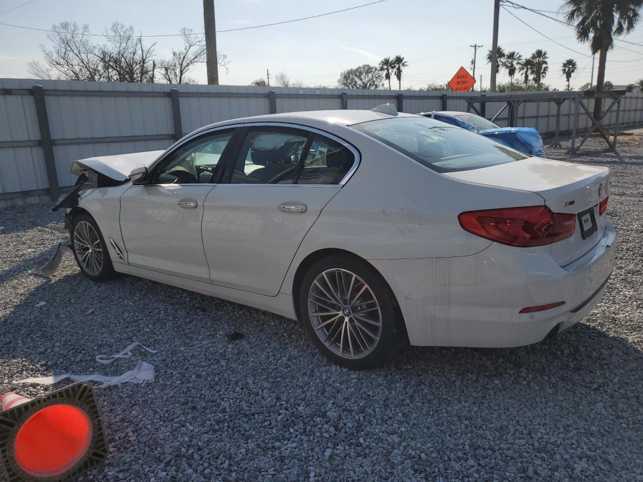 2018 BMW 530 XI - Image 2