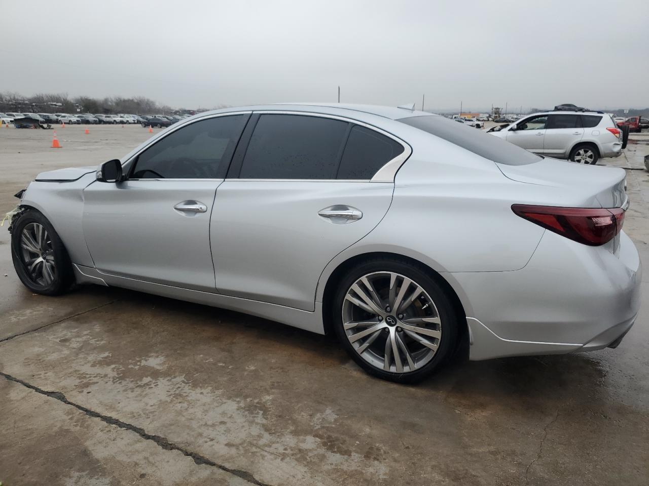2018 INFINITI Q50 LUXE - Image 2