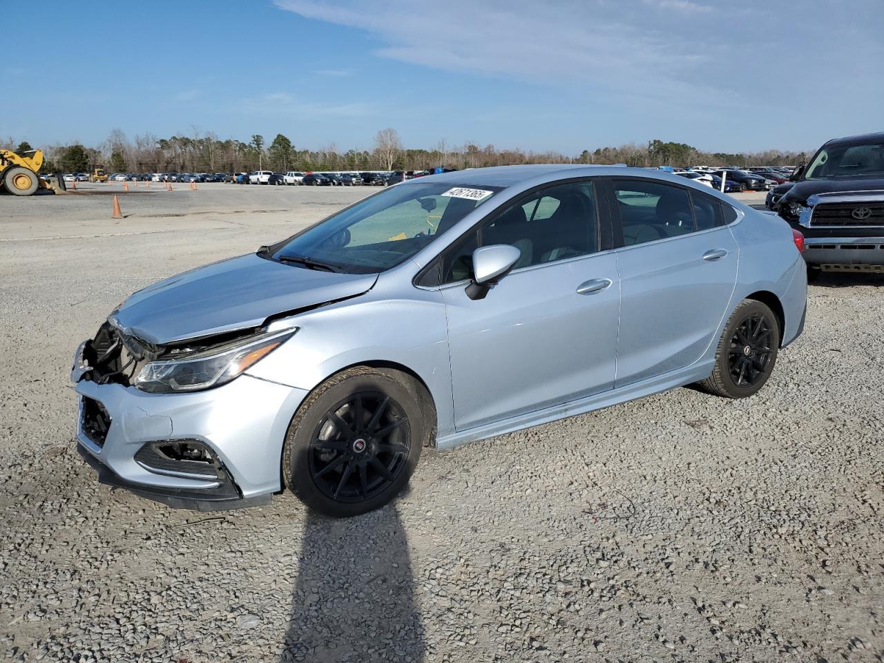 2017 CHEVROLET CRUZE LT