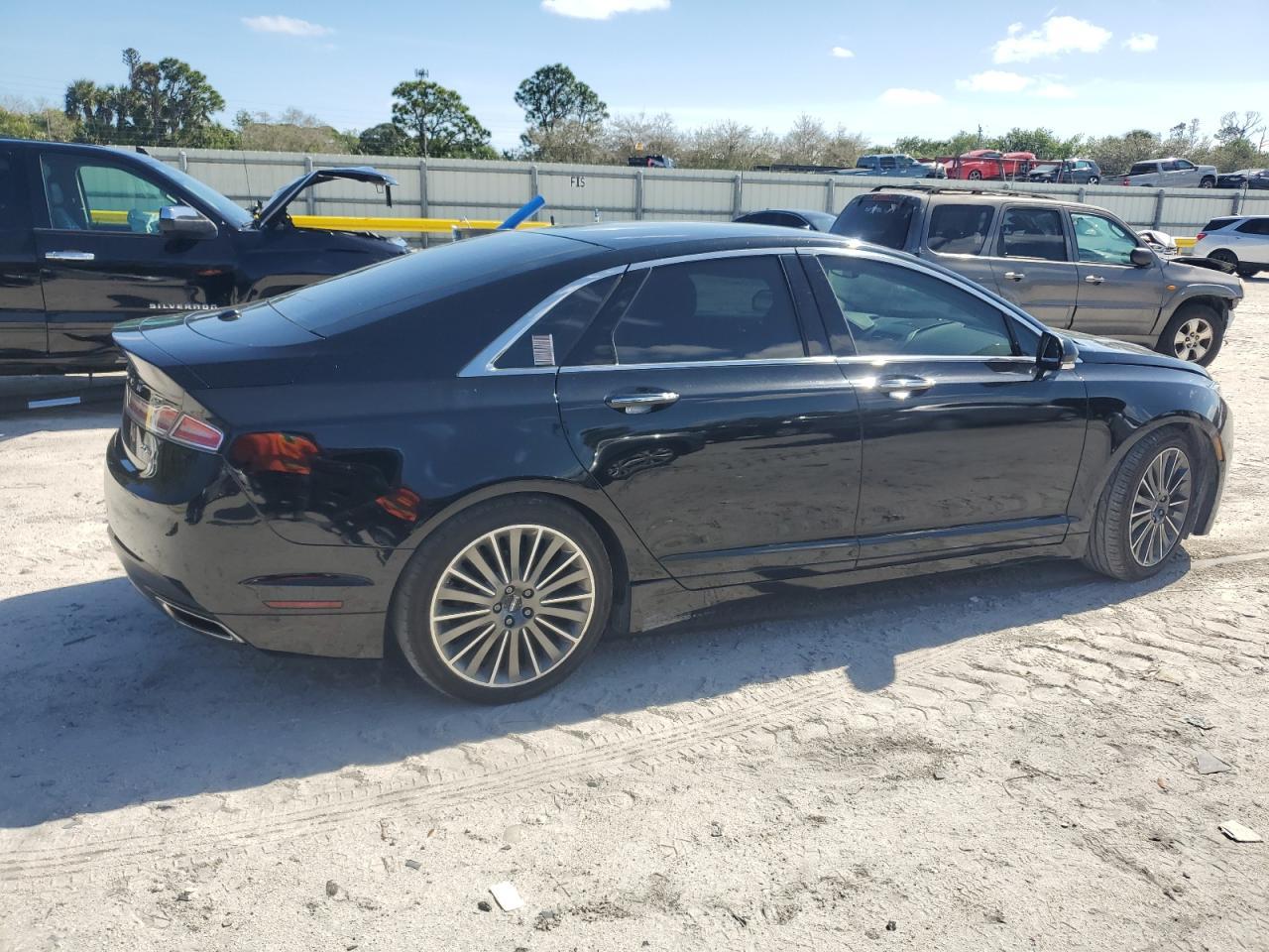 2016 LINCOLN MKZ HYBRID - Фото 3
