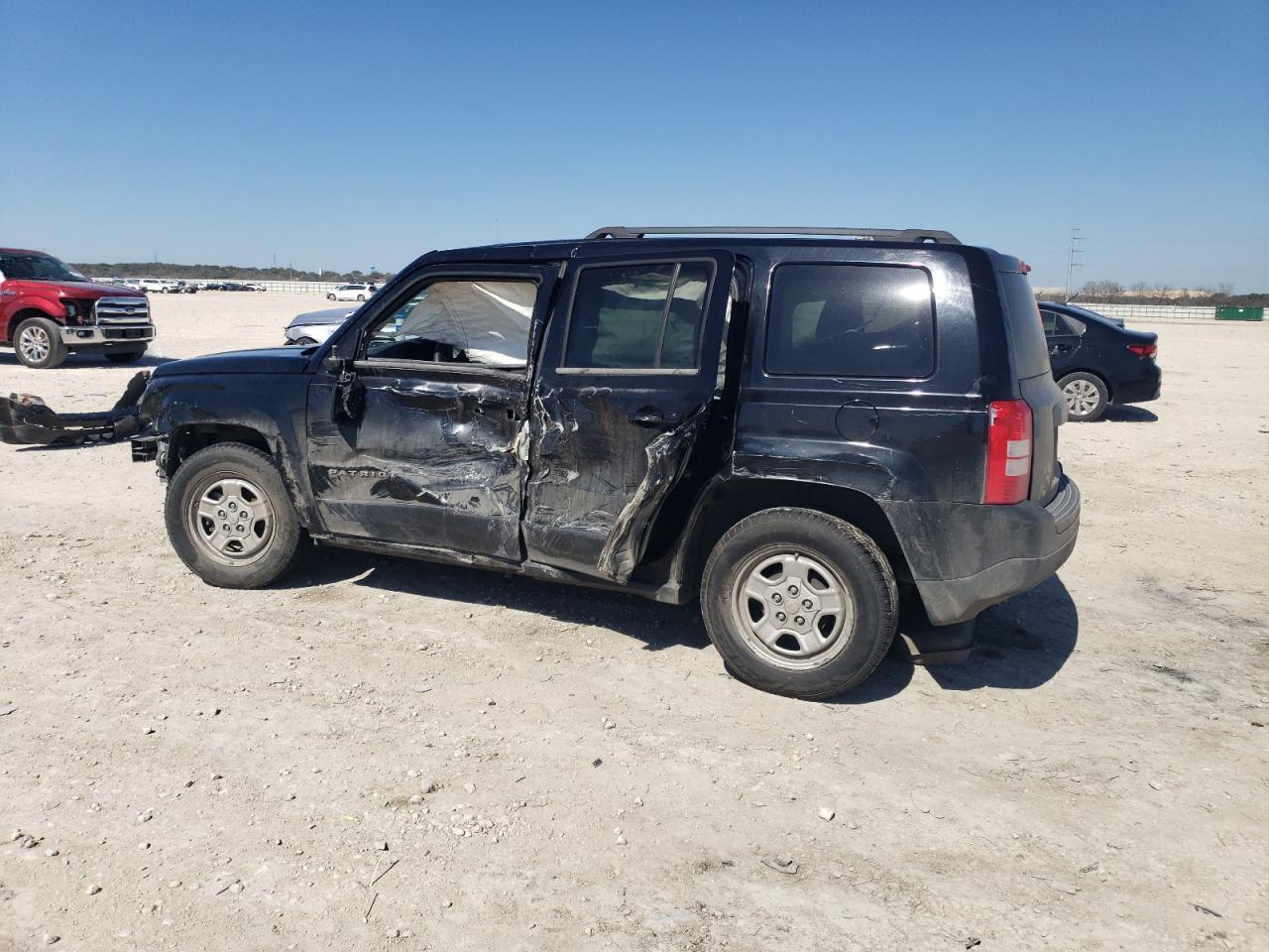 2014 JEEP PATRIOT SP - Image 2
