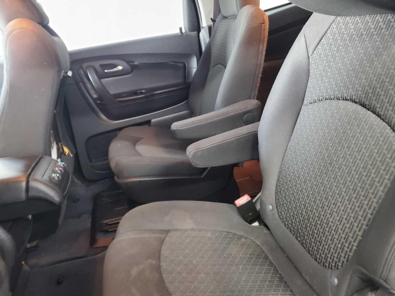 2012 CHEVROLET TRAVERSE L - Image 6