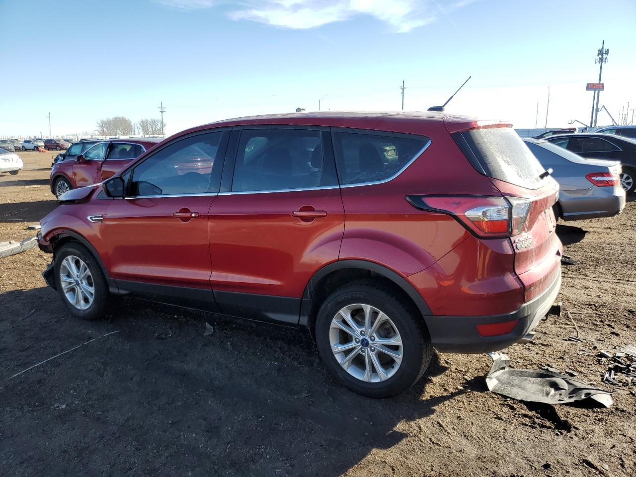 2017 FORD ESCAPE SE - Фото 2