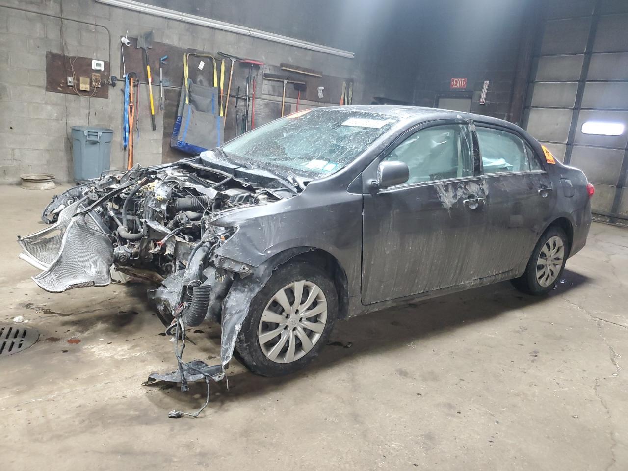 2013 TOYOTA COROLLA BA