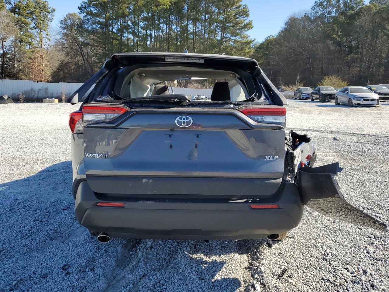 2022 TOYOTA RAV4 XLE - Фото 6
