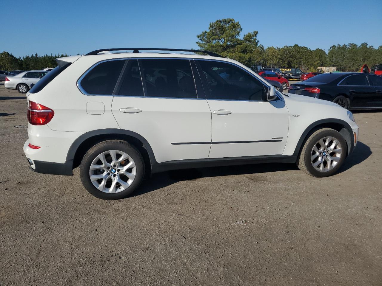2013 BMW X5 XDRIVE3 - Image 3