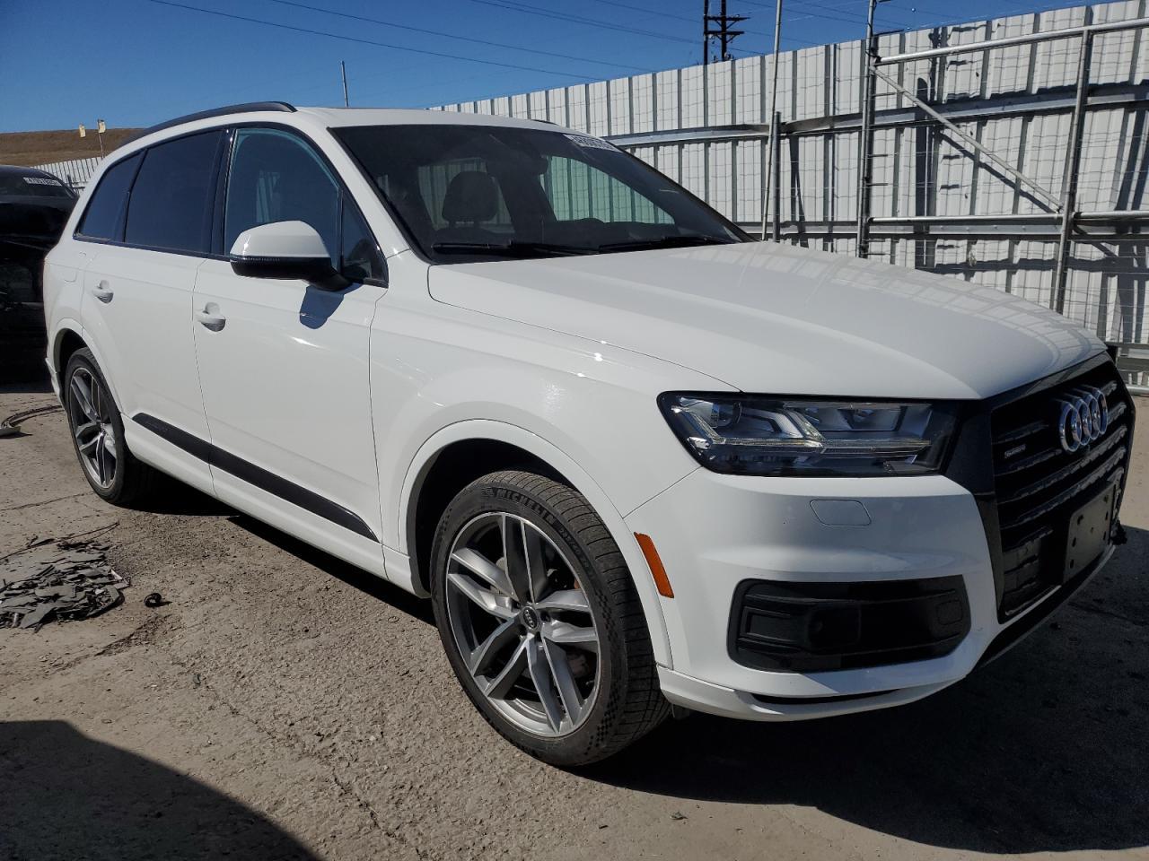 2017 AUDI Q7 PRESTIG - Image 4
