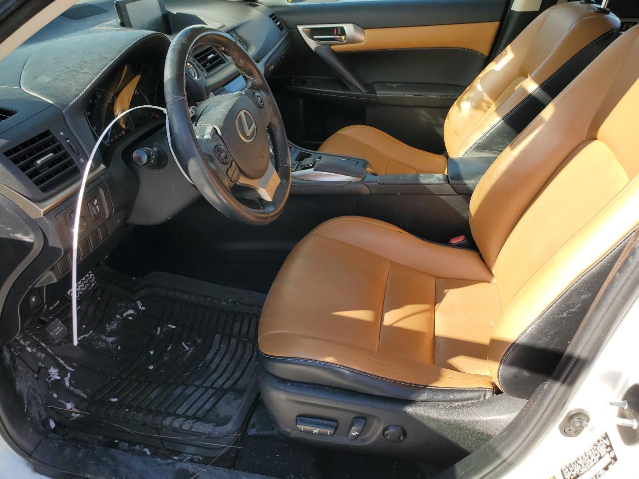 2016 LEXUS CT 200 - Image 7