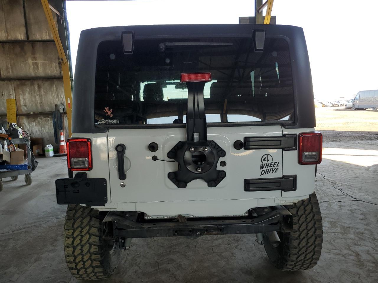 2017 JEEP WRANGLER U - Фото 6