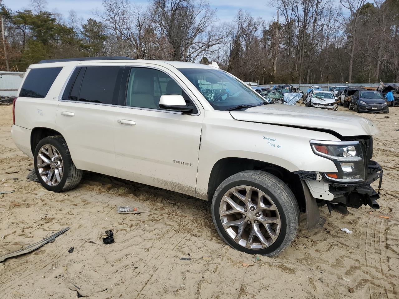 2015 CHEVROLET TAHOE K150 - Фото 4