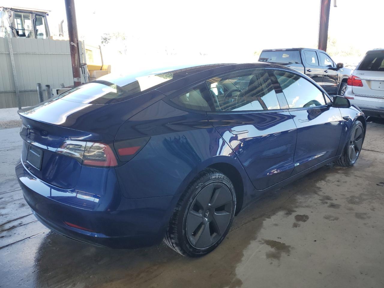 2023 TESLA MODEL 3 - Фото 3