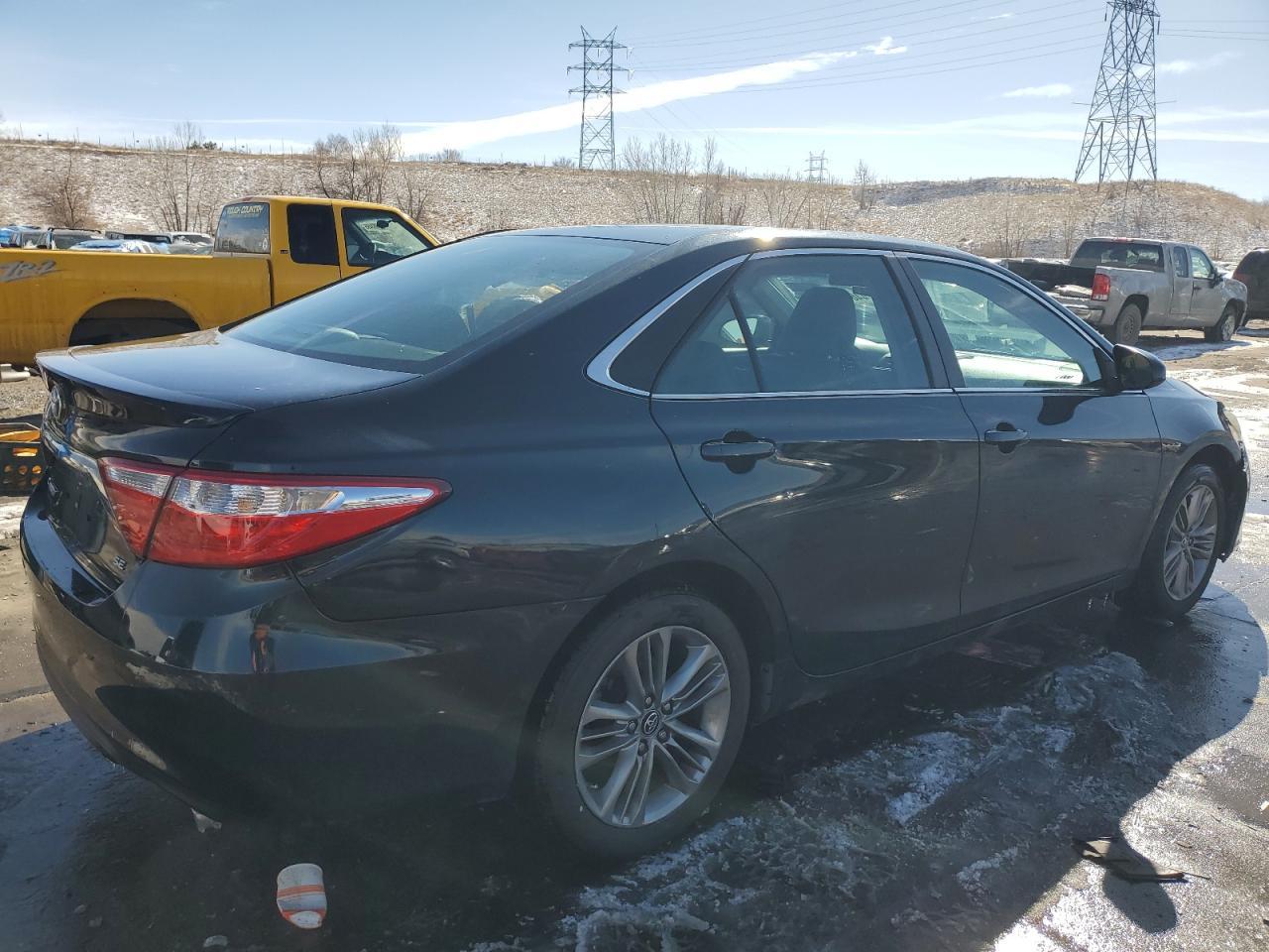 2016 TOYOTA CAMRY LE - Image 3