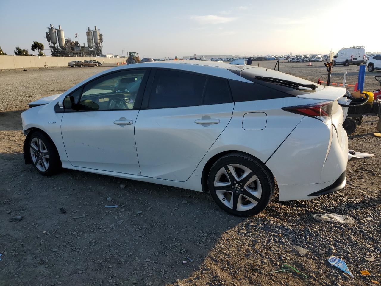 2016 TOYOTA PRIUS - Image 2