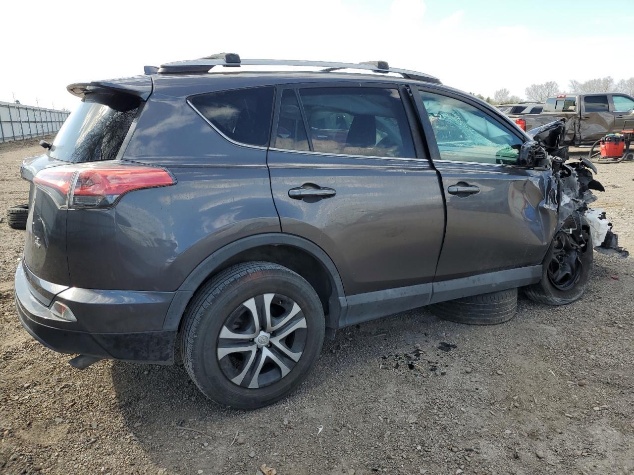 2017 TOYOTA RAV4 LE - Фото 3