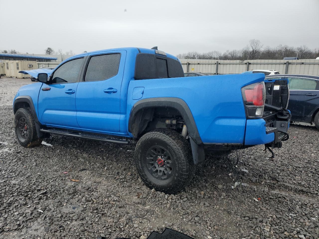 2019 TOYOTA TACOMA DOU - Фото 2