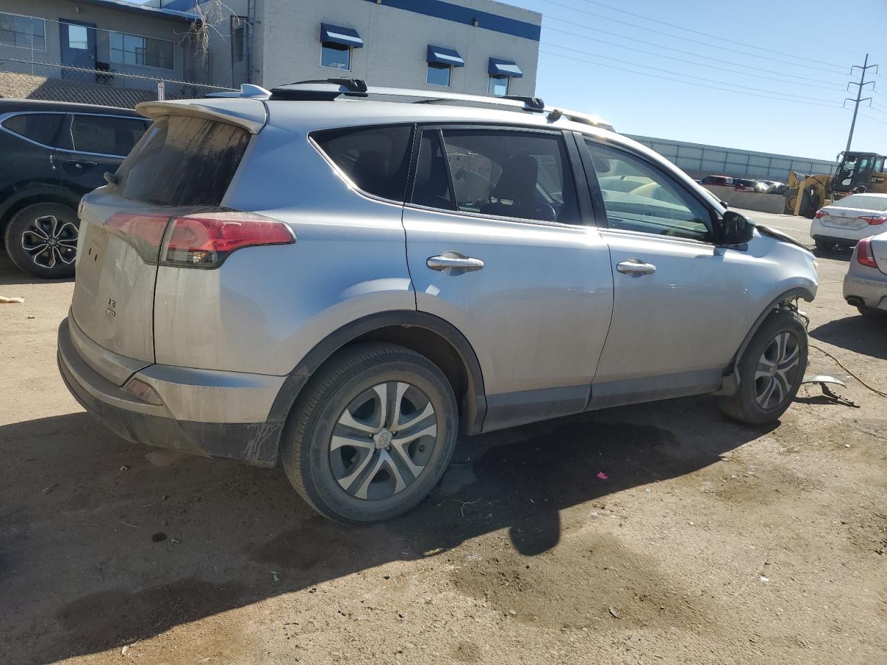 2018 TOYOTA RAV4 LE - Image 3