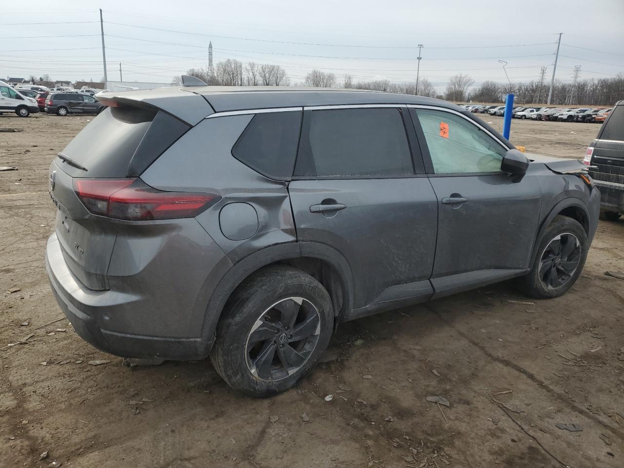 2024 NISSAN ROGUE SV - Image 3