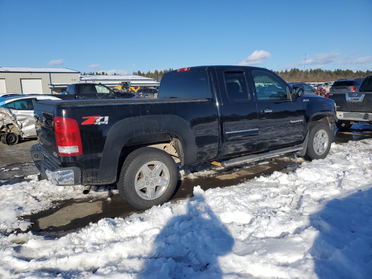 2011 GMC SIERRA K15 - Фото 3