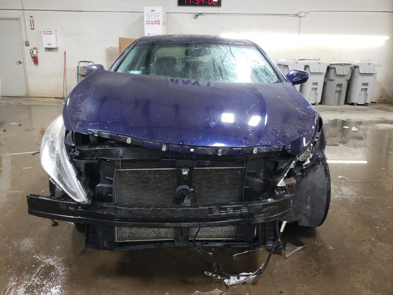 2013 HYUNDAI SONATA GLS - Image 5