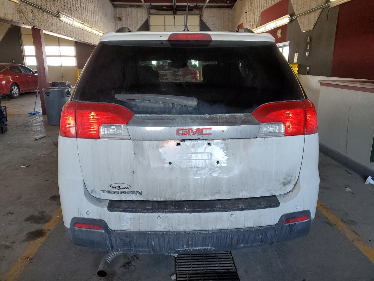 2014 GMC TERRAIN SL - Image 6