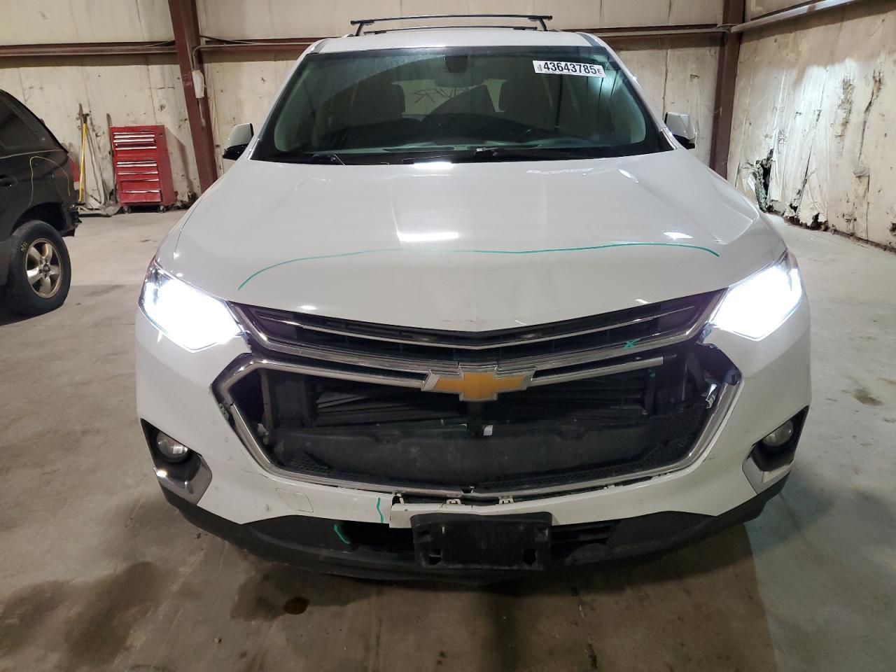 2018 CHEVROLET TRAVERSE L - Фото 5
