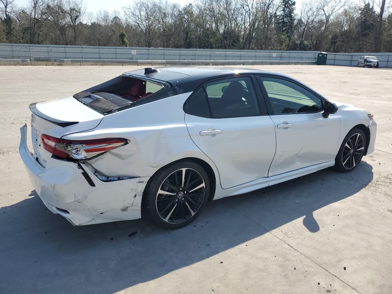 2019 TOYOTA CAMRY XSE - Image 3