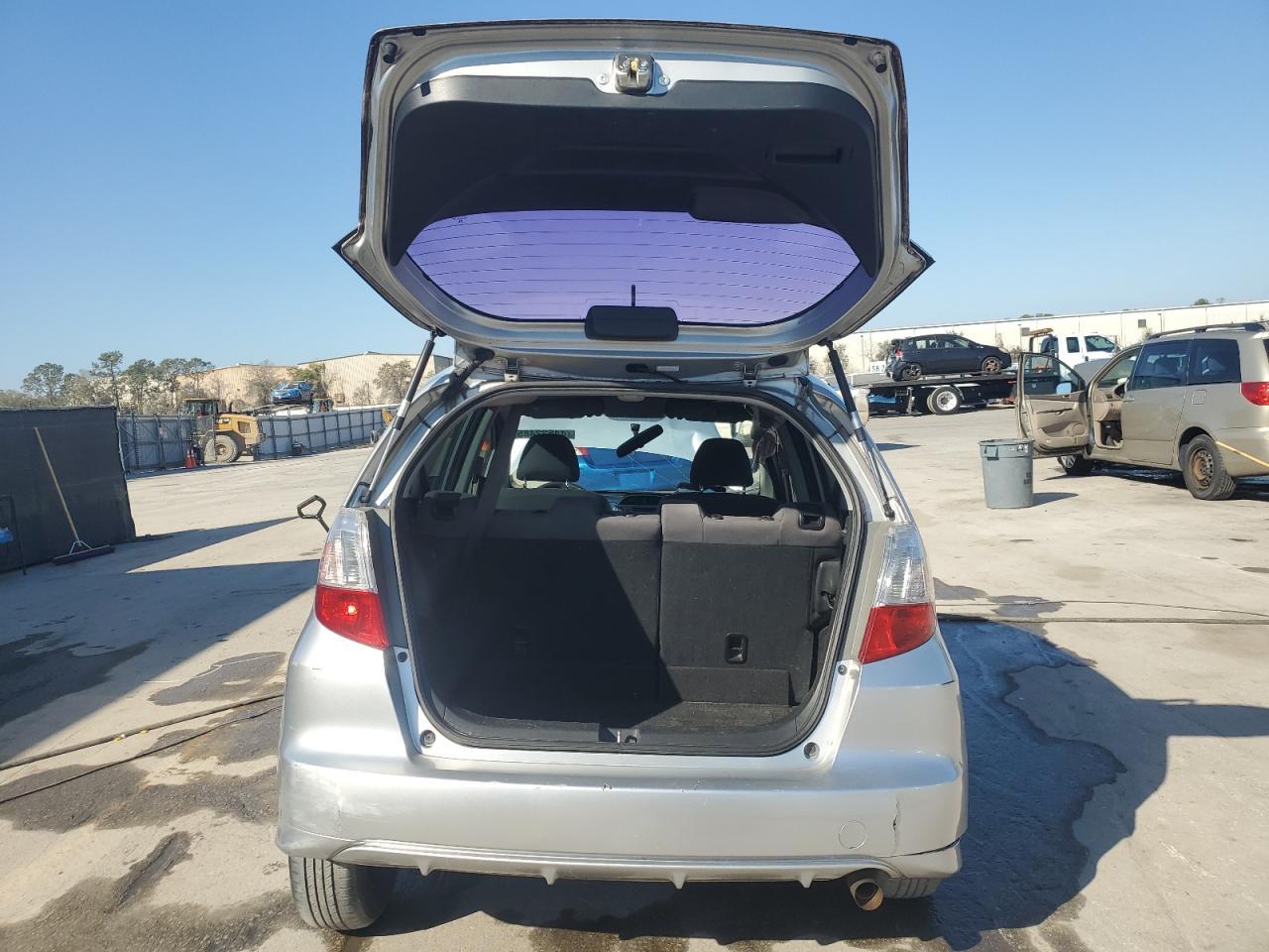 2011 HONDA FIT - Image 6