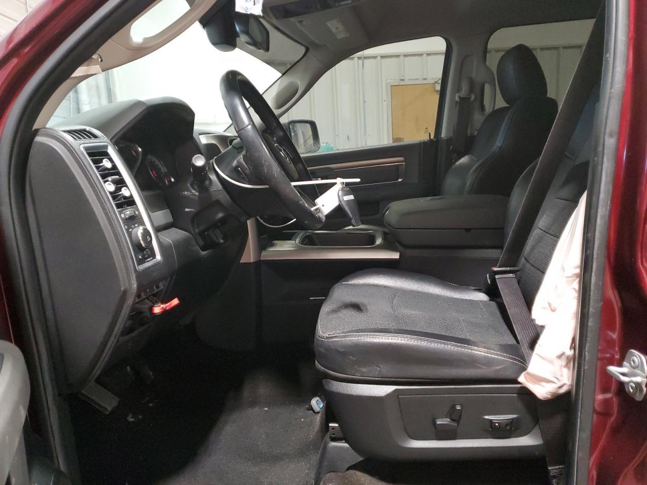 2017 RAM 1500 SLT - Image 7