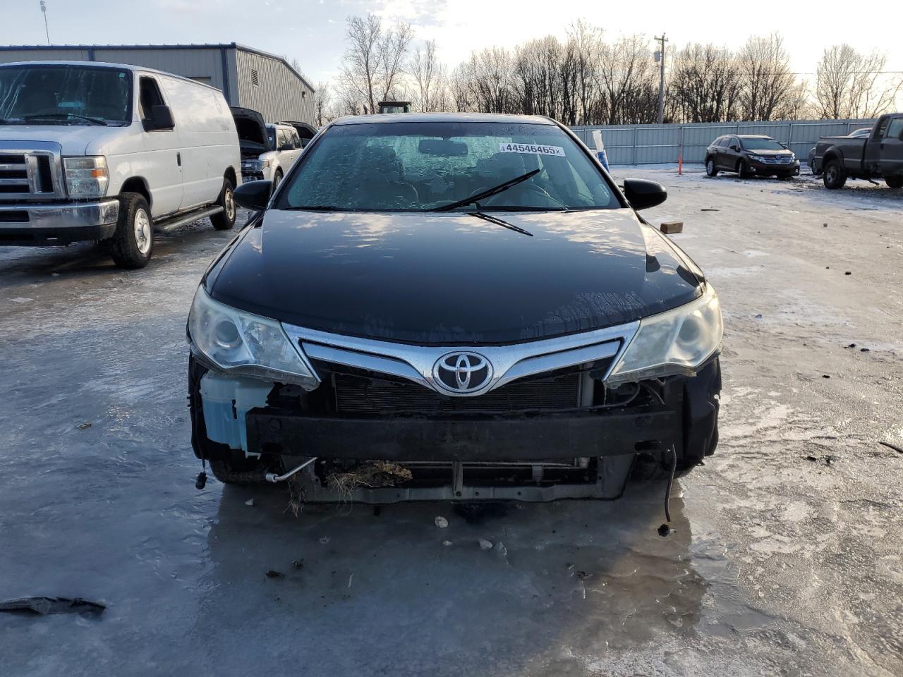 2014 TOYOTA CAMRY L - Image 5