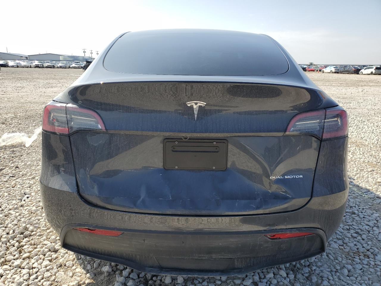 2025 TESLA MODEL Y - Image 6