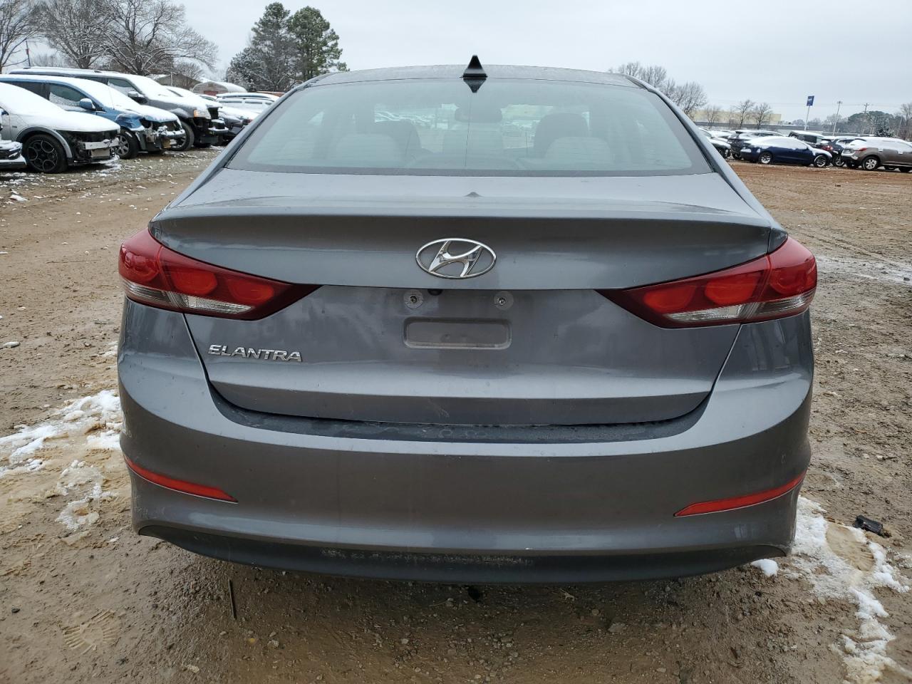 2018 HYUNDAI ELANTRA SE - Фото 6