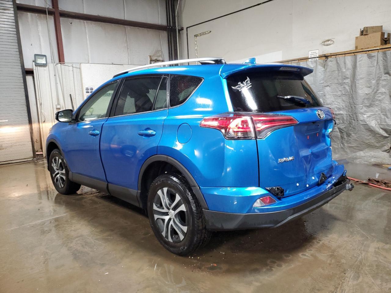 2018 TOYOTA RAV4 LE - Image 2