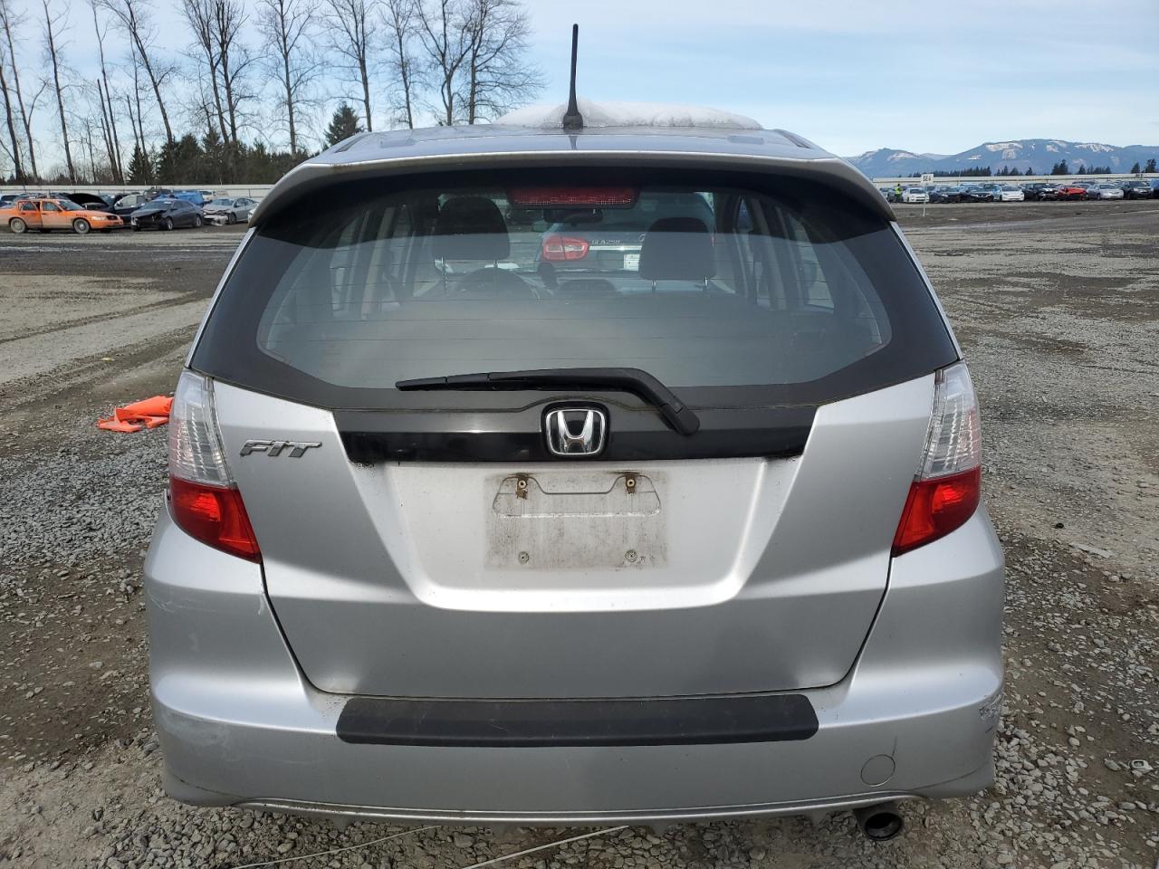 2013 HONDA FIT SPORT - Image 6