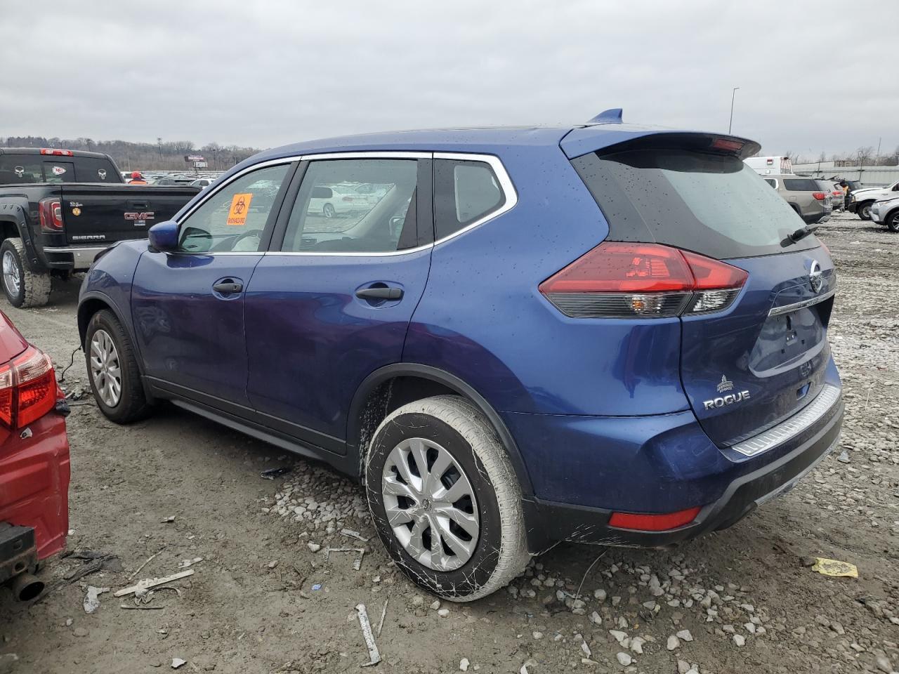 2018 NISSAN ROGUE S - Фото 2