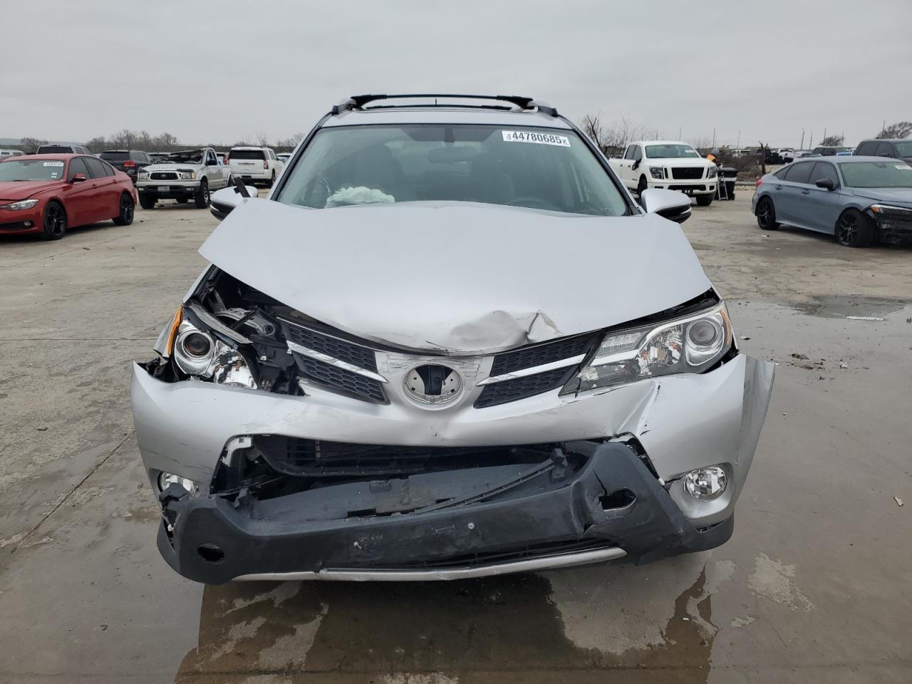2015 TOYOTA RAV4 XLE - Фото 5