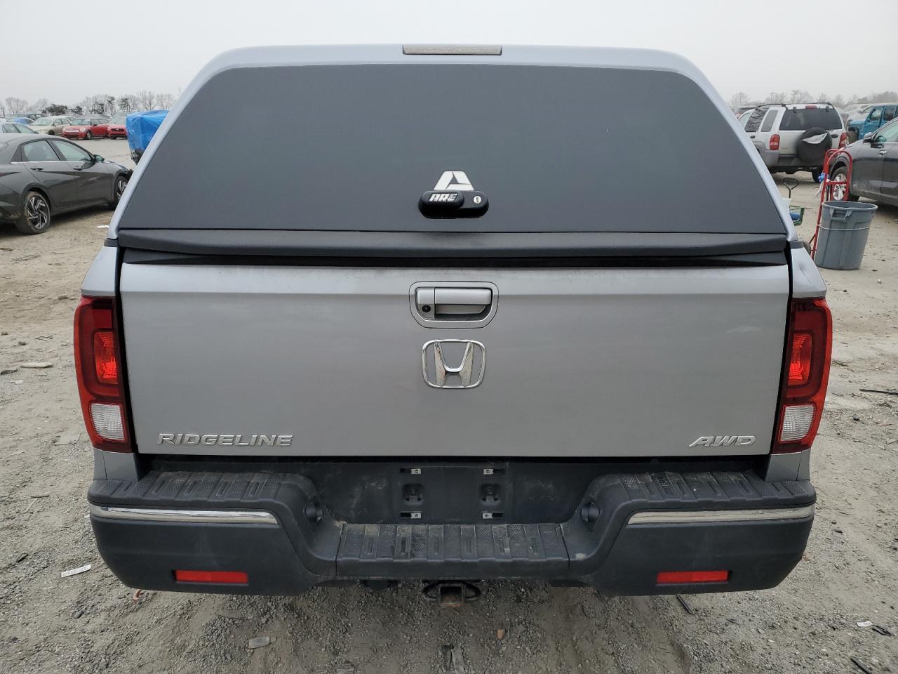 2020 HONDA RIDGELINE - Image 6