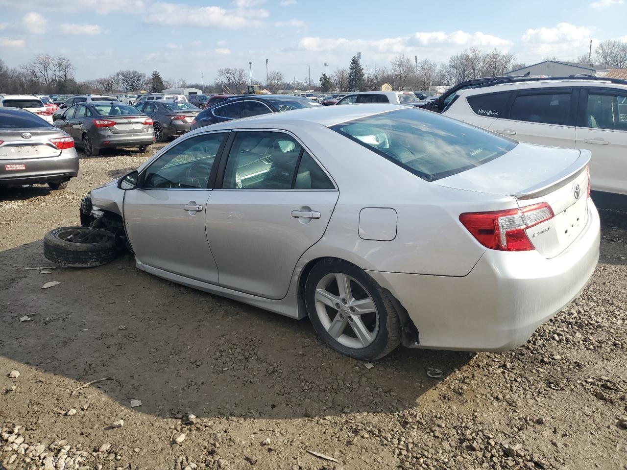 2013 TOYOTA CAMRY L - Фото 2