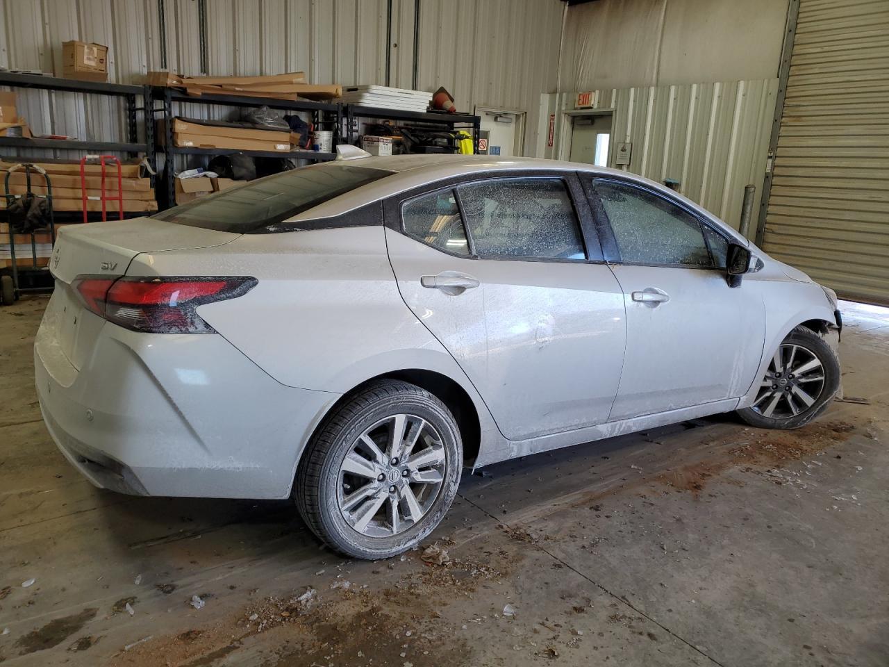 2021 NISSAN VERSA SV - Фото 3