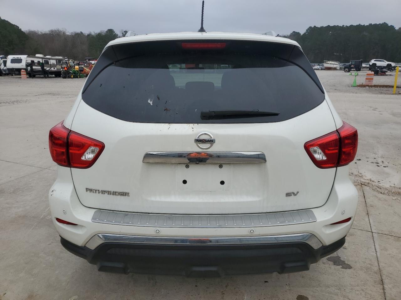 2017 NISSAN PATHFINDER - Image 6