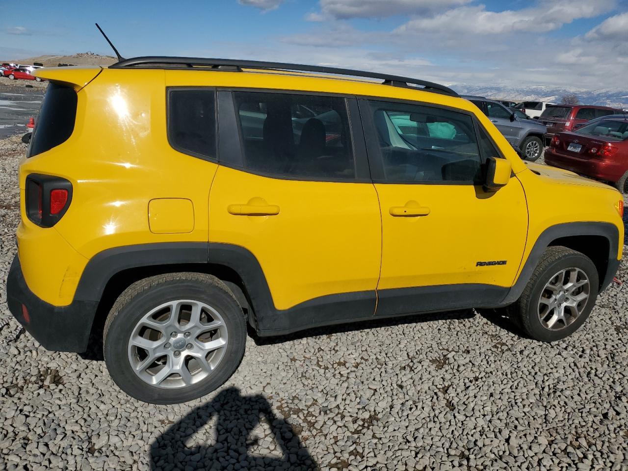 2016 JEEP RENEGADE L - Image 3