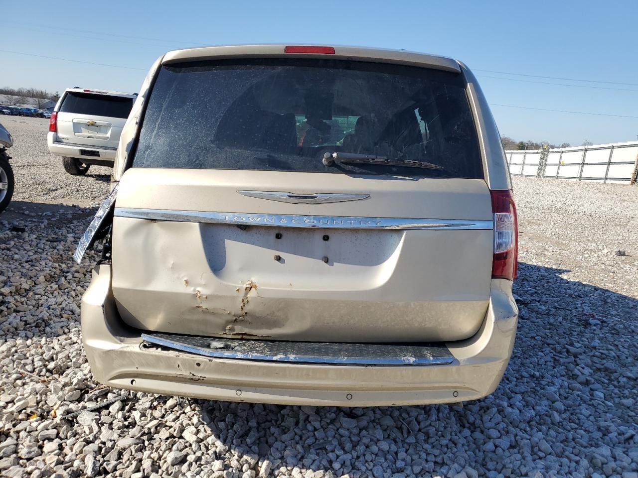 2014 CHRYSLER TOWN & COU - Фото 6