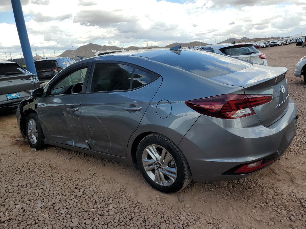 2019 HYUNDAI ELANTRA SE - Image 2