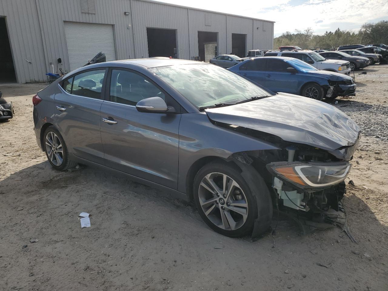2017 HYUNDAI ELANTRA SE - Фото 4