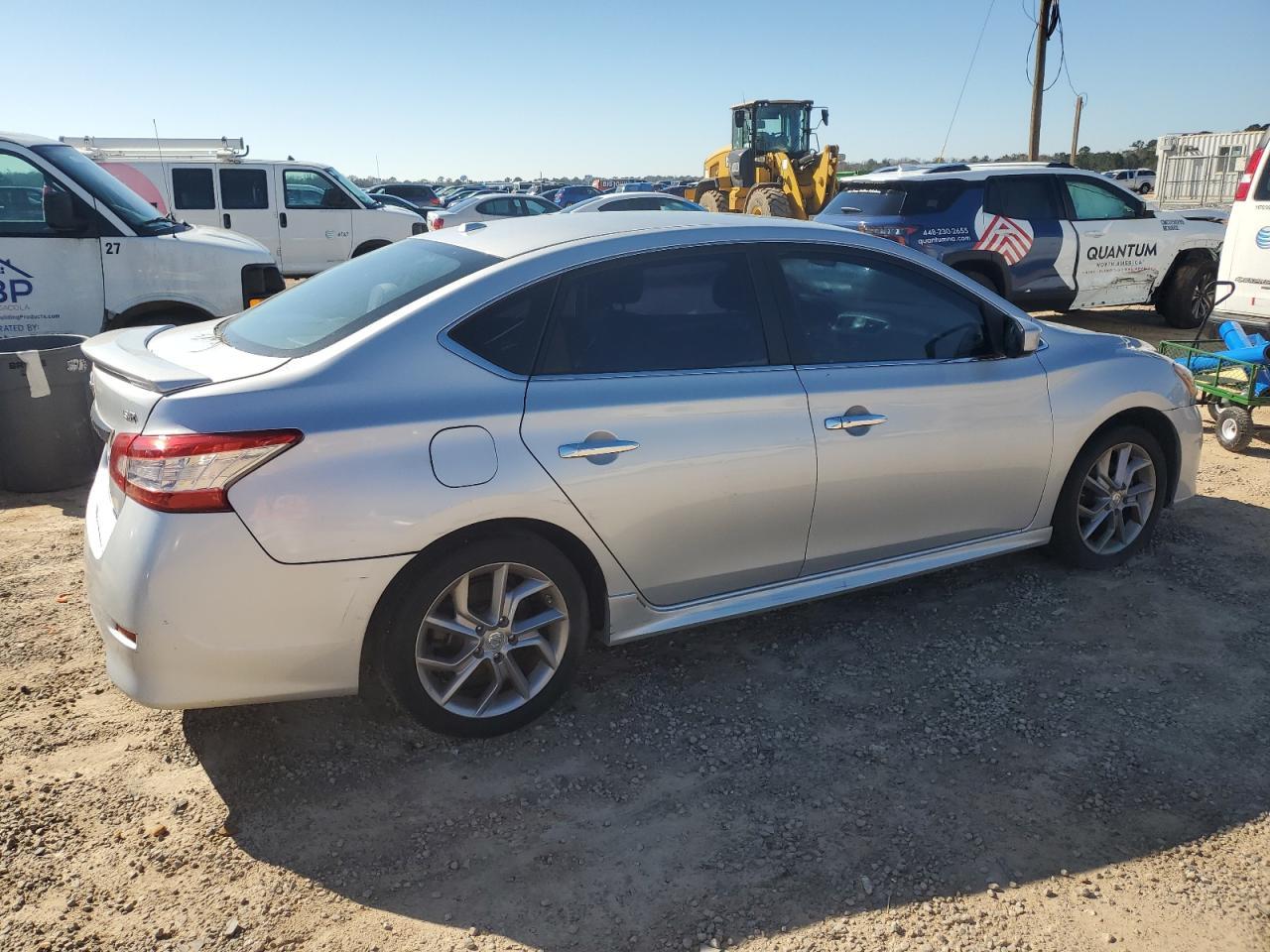 2013 NISSAN SENTRA S - Фото 3