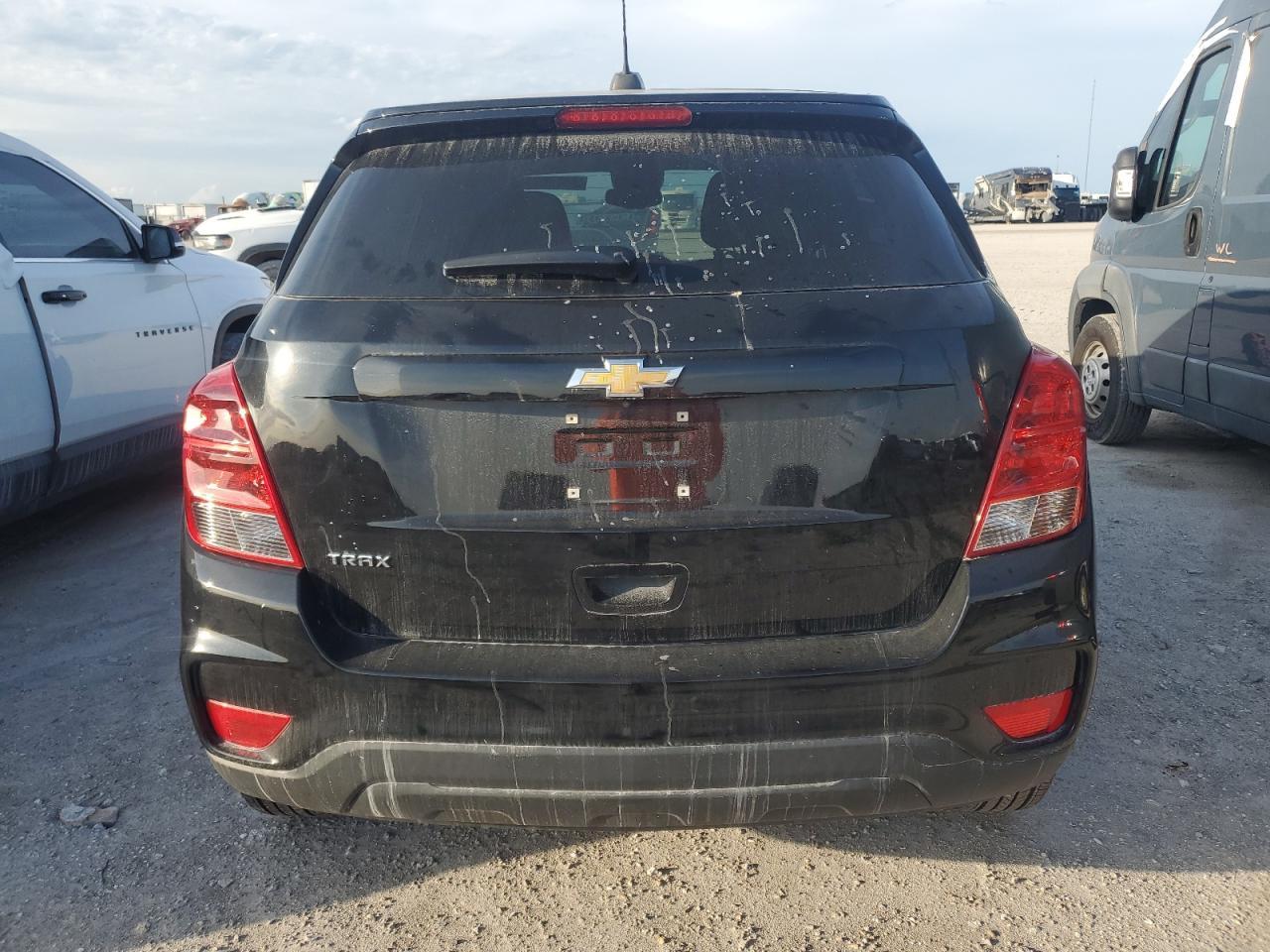 2021 CHEVROLET TRAX LS - Image 6