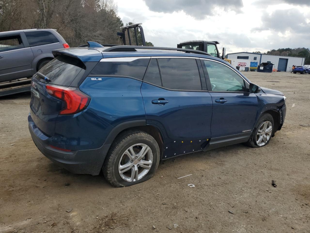 2019 GMC TERRAIN SL - Фото 3