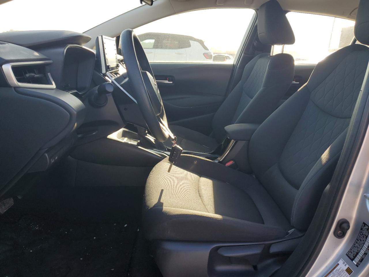 2021 TOYOTA COROLLA LE - Image 7